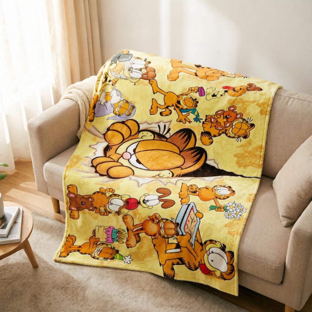 Vintage Garfield Comic Flannel Throw Blanket, Soft Plush Cozy Home Decor
