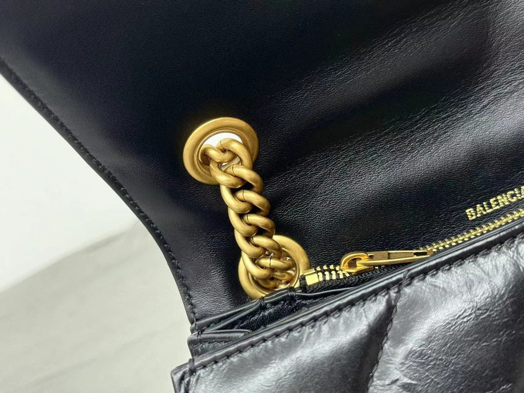 CRUSH SMALL CHAIN BAG 25 IN BLACK QUILTED CRUSHED CALFSKIN GOLD HARDWARE