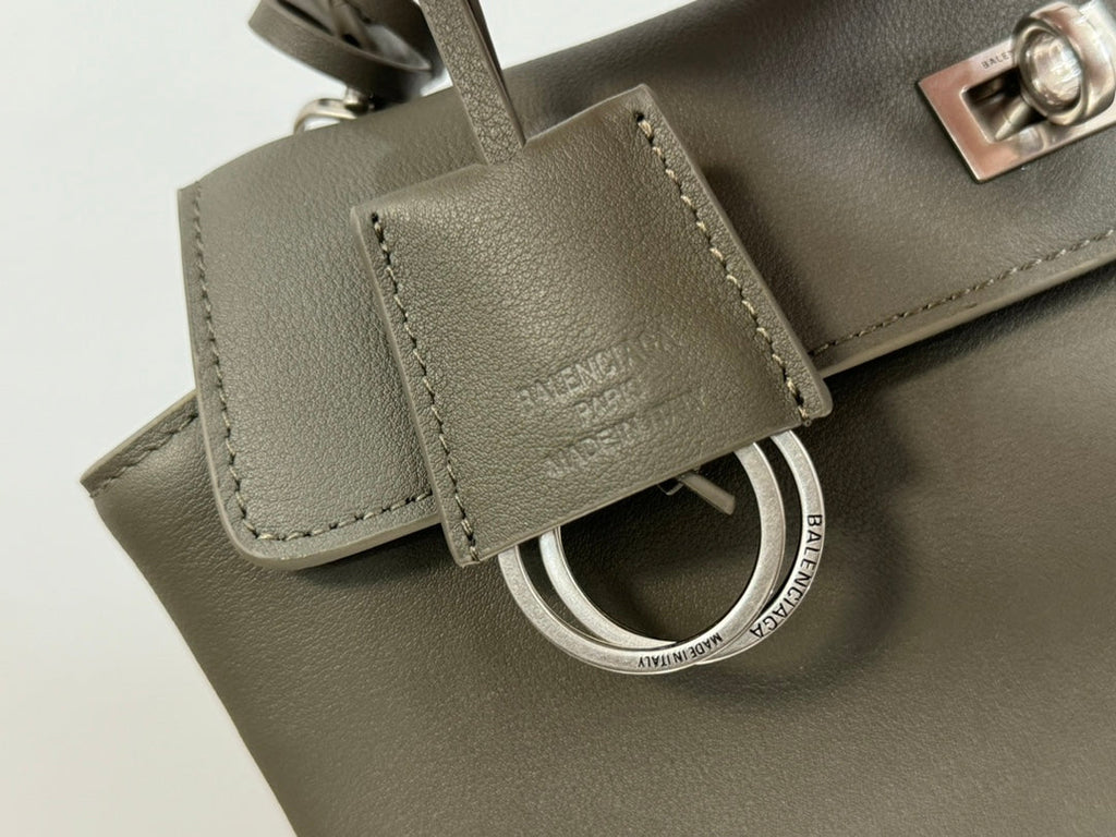 RODEO SMALL BAG 29 IN KHAKI GREEN SMOOTH CALFSKIN SILVER HARDWARE