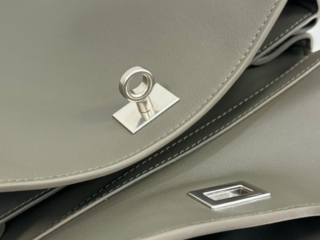 RODEO SMALL BAG 29 IN KHAKI GREEN SMOOTH CALFSKIN SILVER HARDWARE