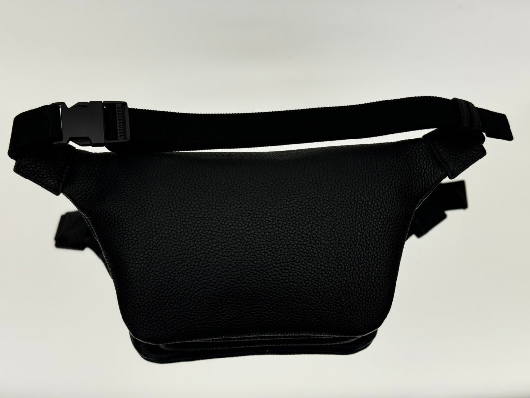 EVERYDAY BELTPACK 40 IN BLACK GRAINED CALFSKIN