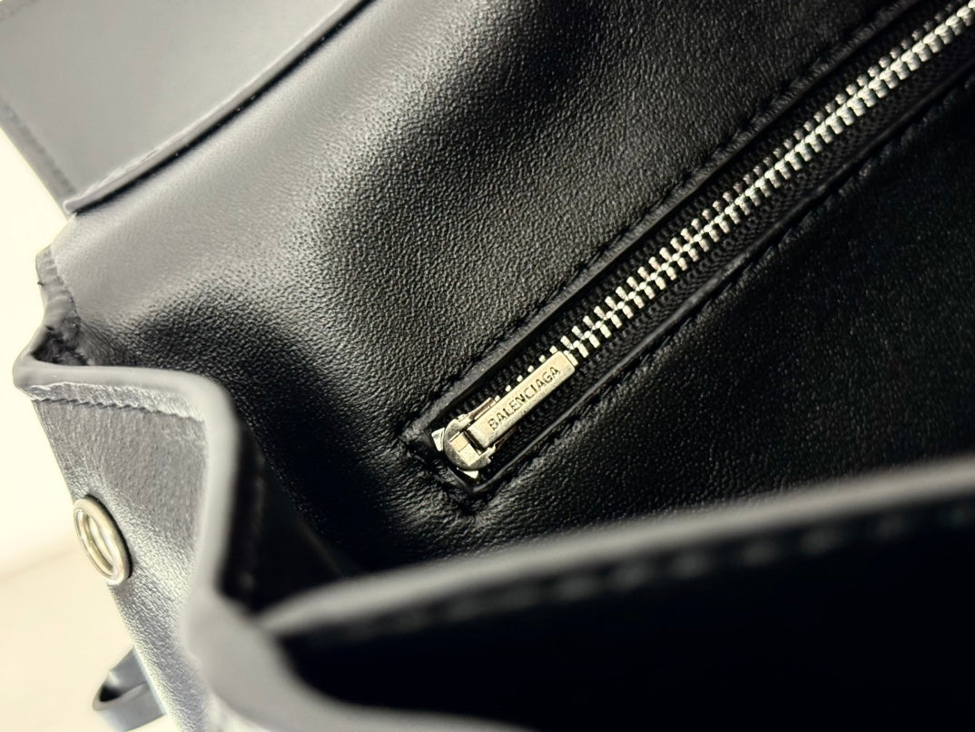 RODEO SMALL BAG 29 IN BLACK SMOOTH CALFSKIN SILVER HARDWARE