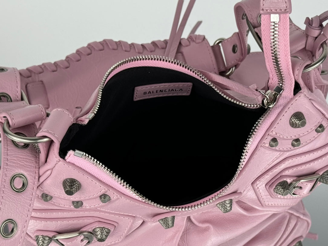 LE CAGOLE SMALL SHOULDER BAG 26 WITH RHINESTONES IN CREPE PINK LAMBSKIN