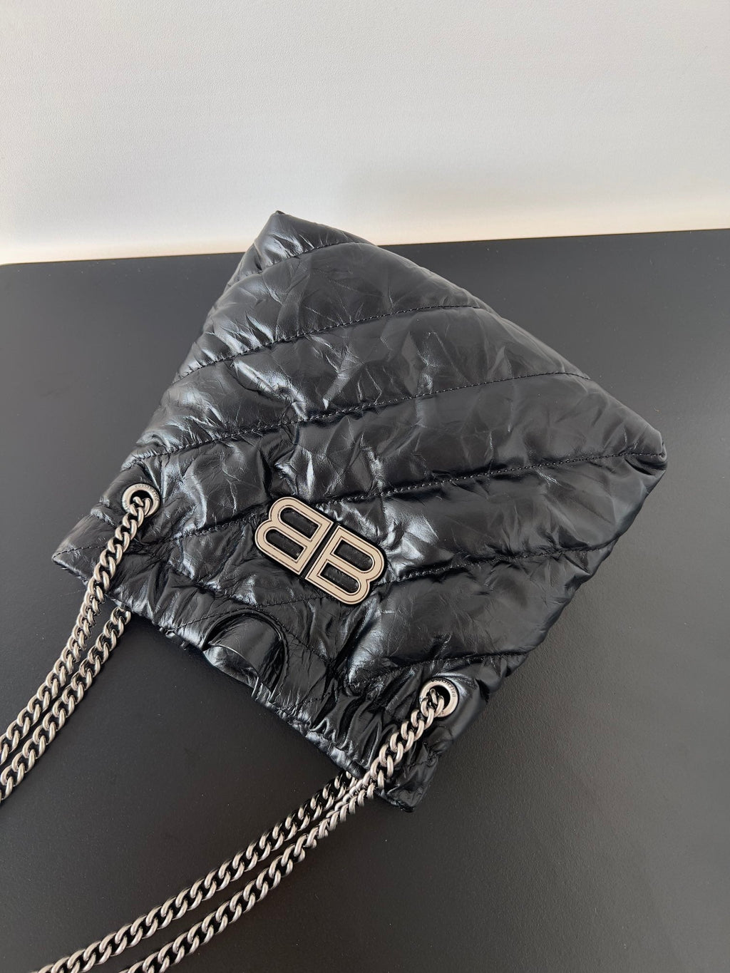 CRUSH TOTE BAG 20 IN BLACK QUILTED CALFSKIN SILVER HARDWARE
