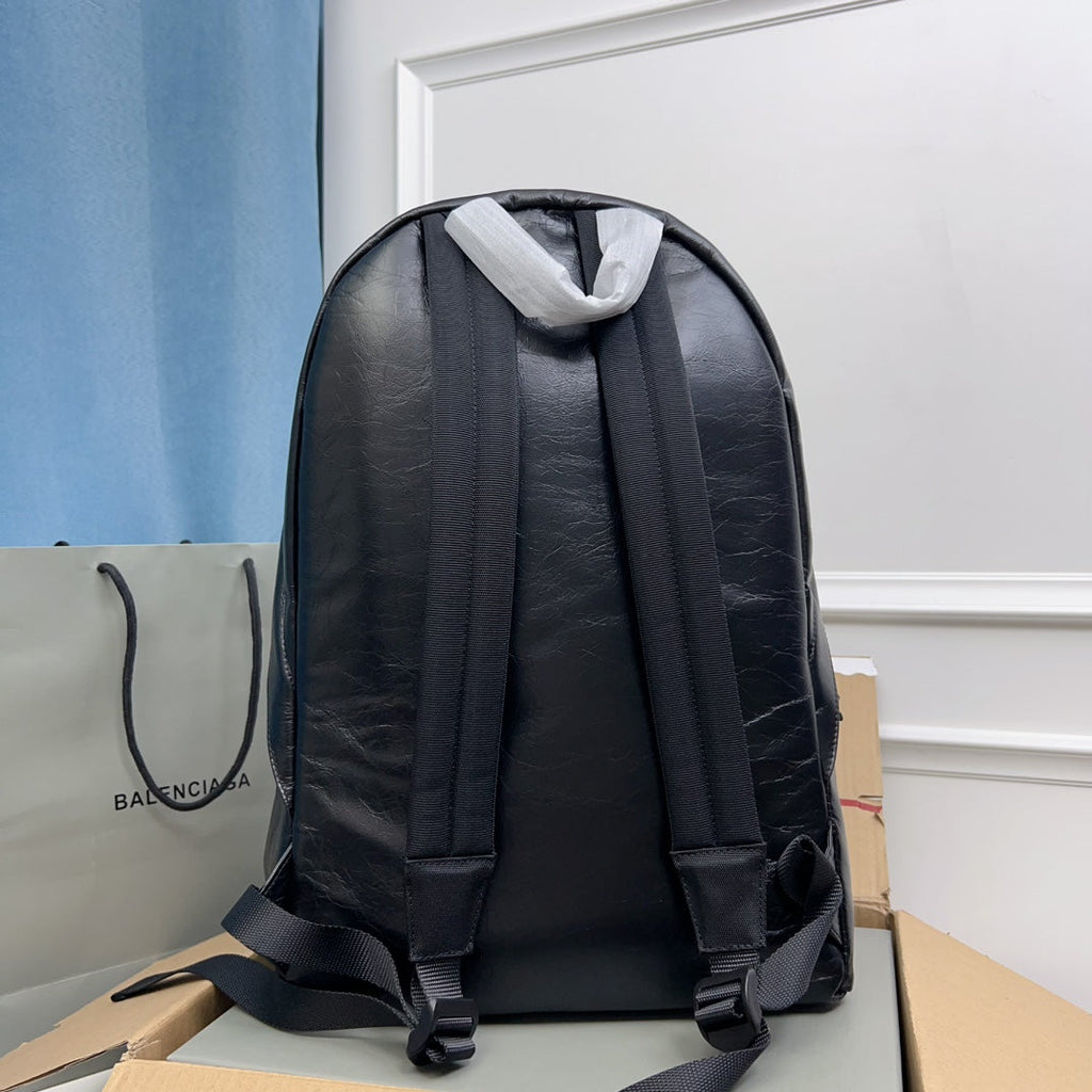 EXPLORER BACKPACK 47 IN BLACK ARENA LAMBSKIN