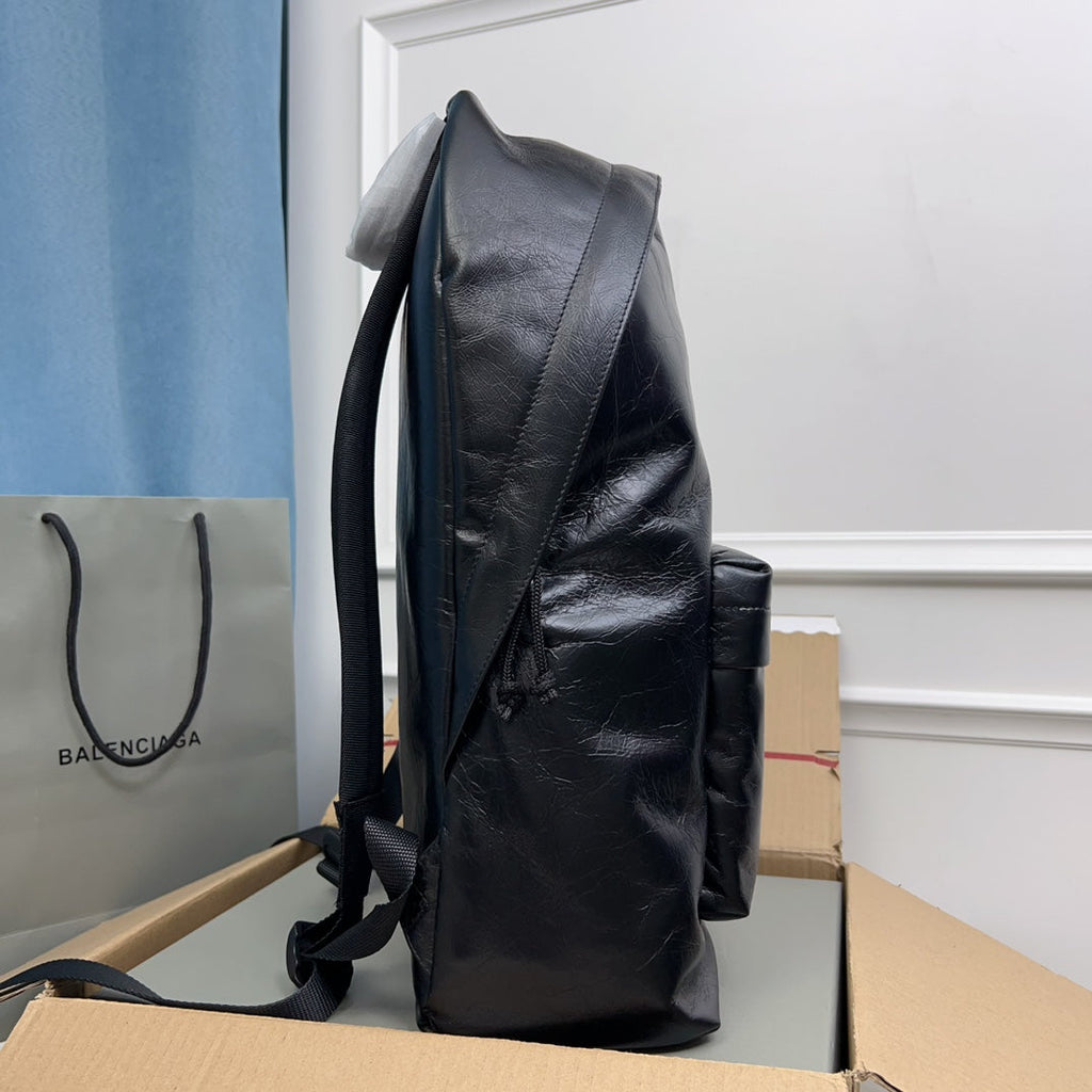 EXPLORER BACKPACK 47 IN BLACK ARENA LAMBSKIN